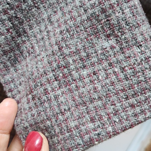 Vintage ladies tweed, wool blazer, size 13/14 Made in Uruguay. Fits like 6 or 8. - Picture 7 of 16